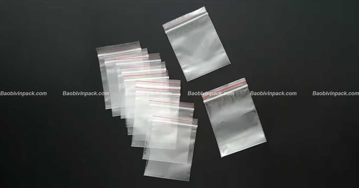 Kích thước túi zipper chỉ đỏ