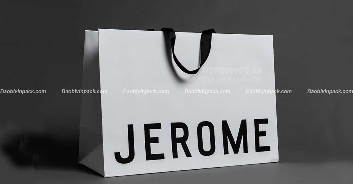 Túi giấy đựng quần áo thời trang - 1