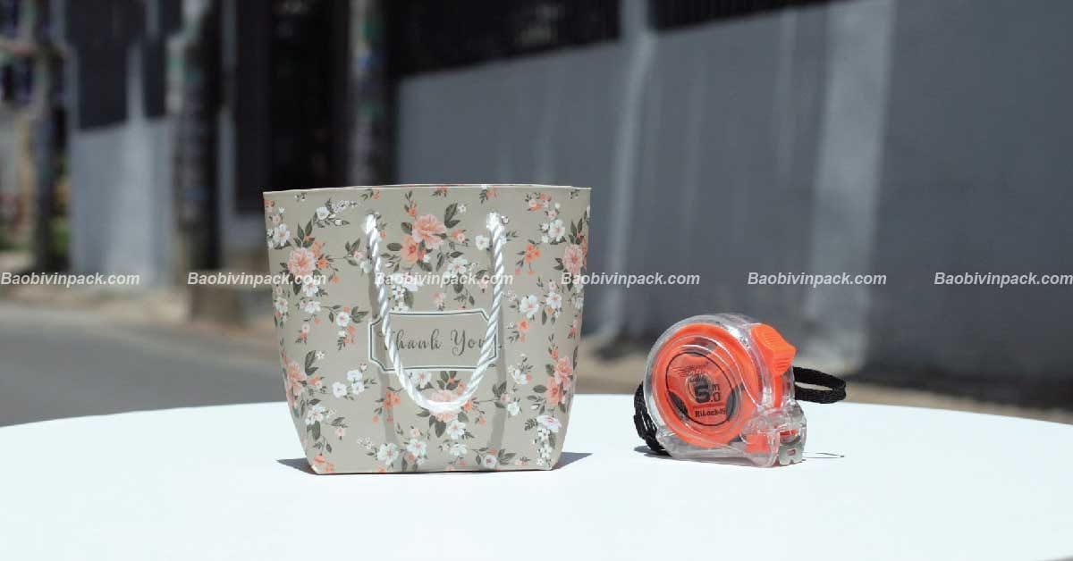 Túi giấy đựng son - 7