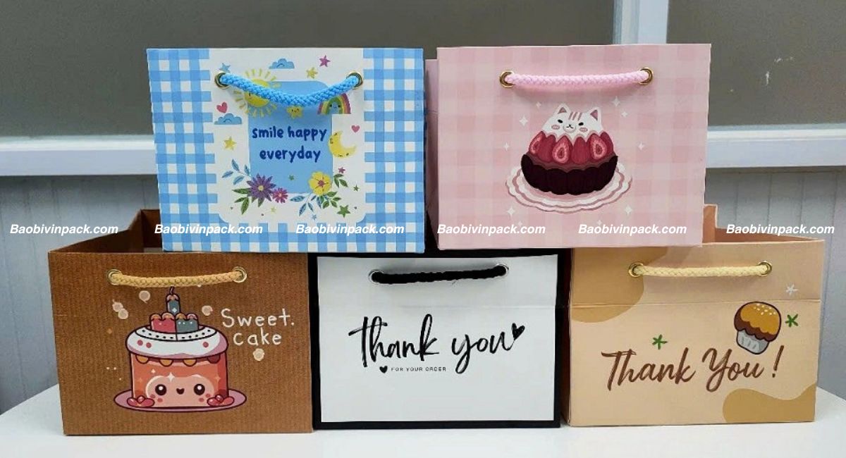 Mẫu túi giấy đựng hộp bánh