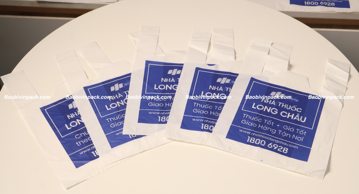 Chất liệu và ứng dụng túi xốp 2 quai