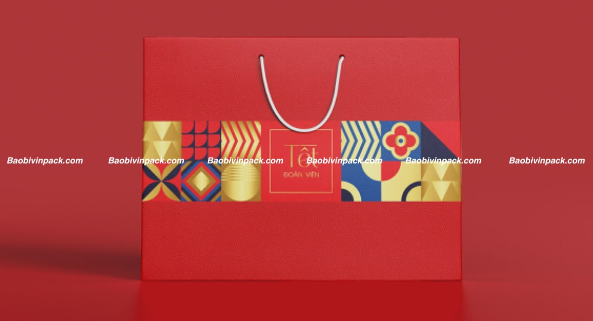 Mẫu túi giấy đựng quà tặng sang trọng