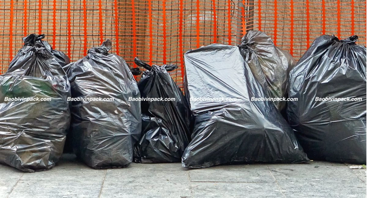 Lợi ích sử dụng túi rác tự hủy công nghiệp